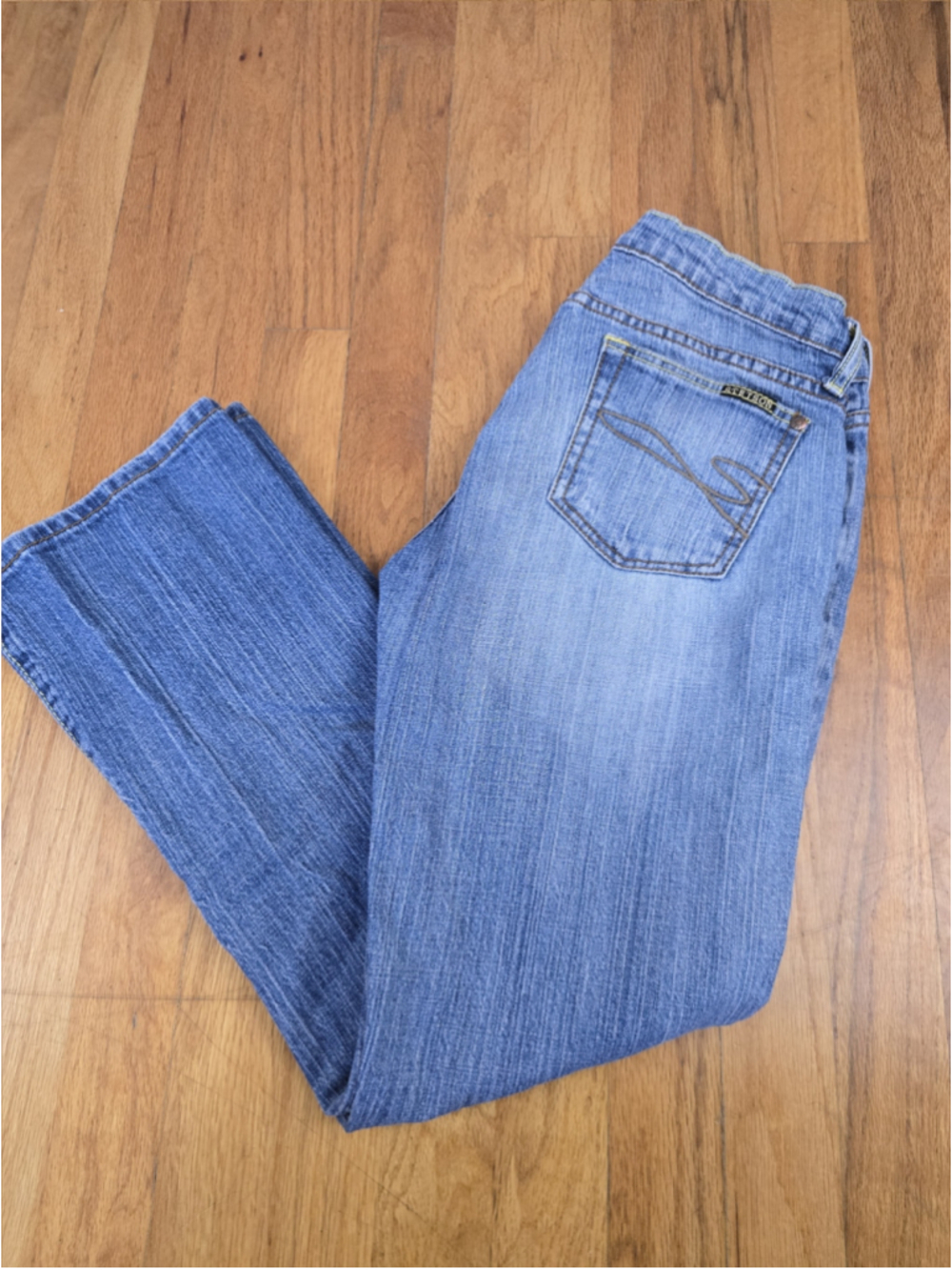 Women's Stetson Boot Cut Jeans Size 4 Blue